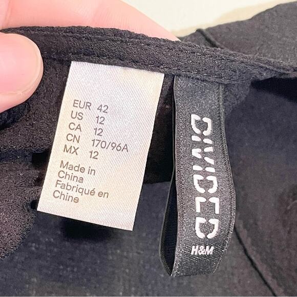 H&M Divided Women's Stand-Up Collar Deep Back Cutout Crêped Blouse Shirt Size 12 - Picture 9 of 10